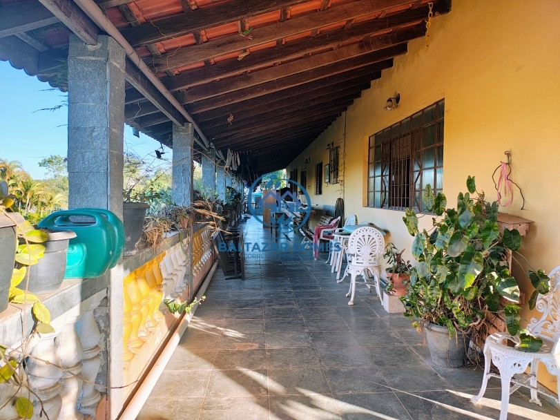 Chácara, 3 quartos, 4200 m² - Foto 1