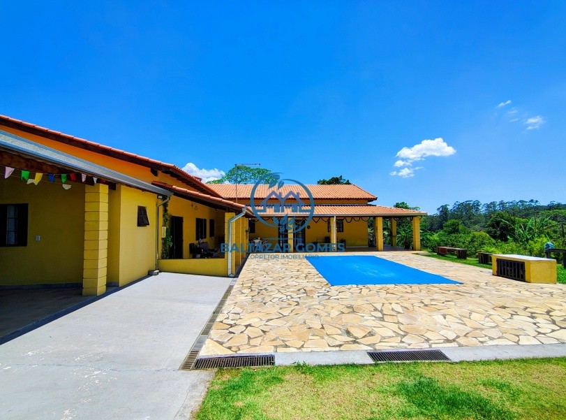 Chácara, 3 quartos, 2000 m² - Foto 1